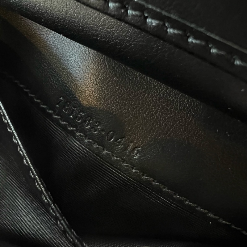 📢全新 新款Gucci GG Marmont 縫紉紋兩折牛皮中夾 正品-5