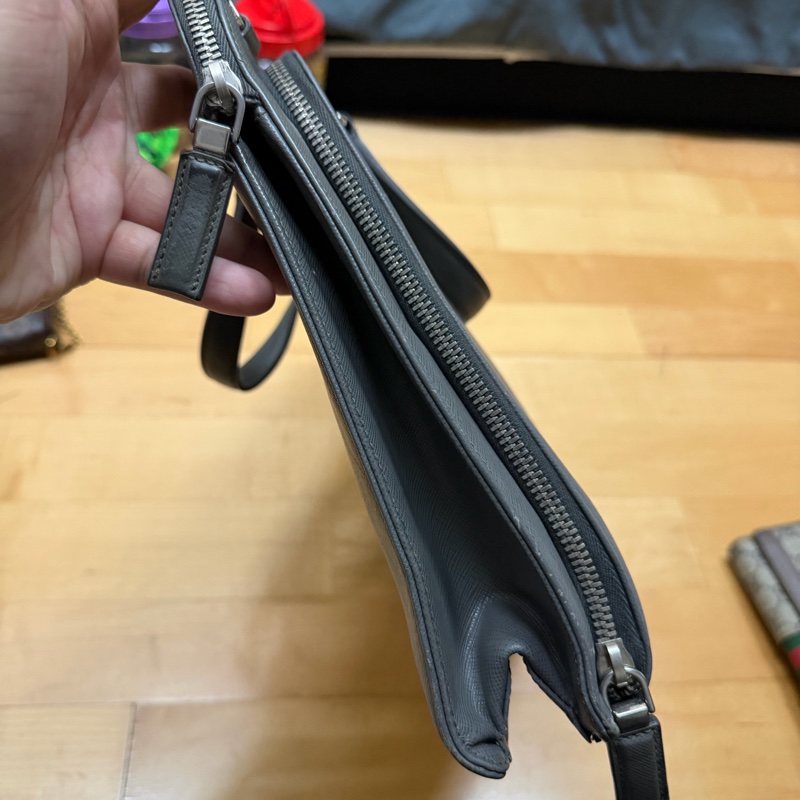 Prada 深灰公事包-2