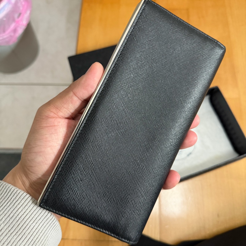 Prada 對開長夾-1