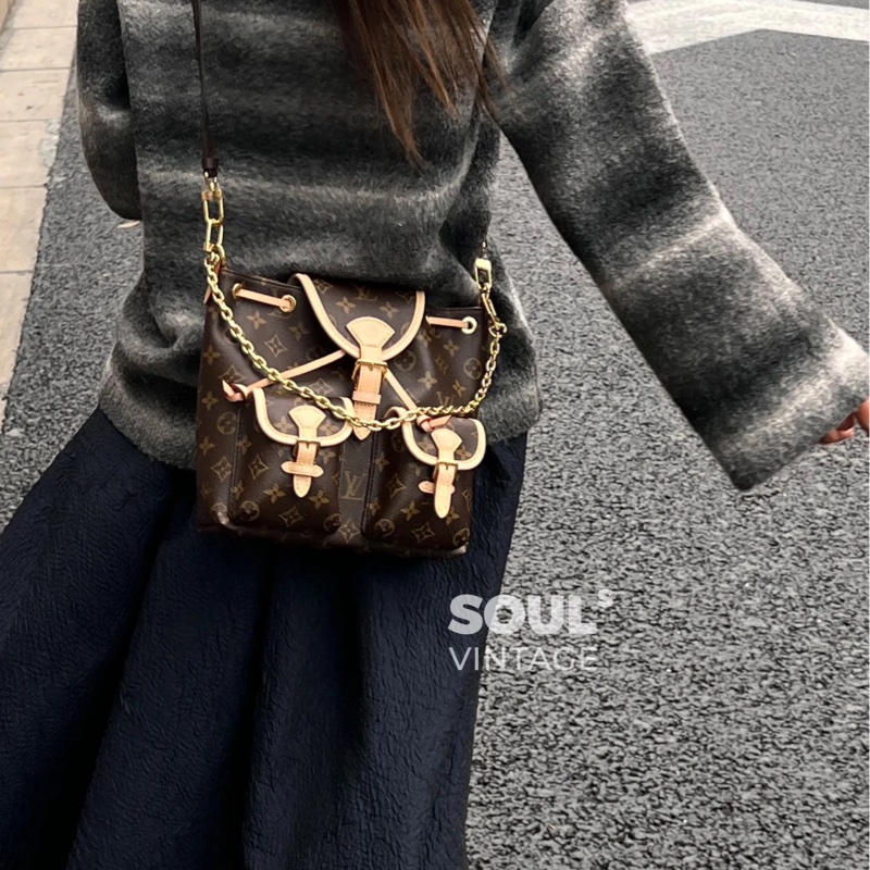 🕯️絕版路易威登青蛙包LV原花Excursion PM手提束口後背包M46932-2