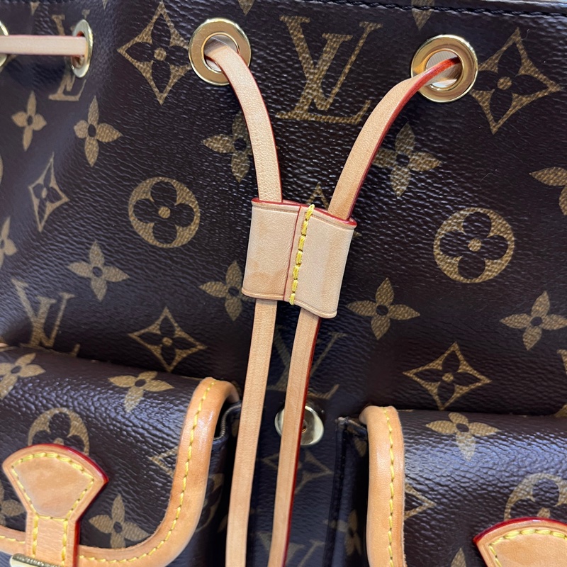 🕯️絕版路易威登青蛙包LV原花Excursion PM手提束口後背包M46932-11