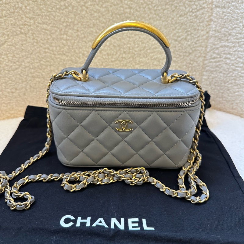 Chanel 香奈兒 手柄化妝盒 灰色金扣 芯片款  尺寸：16×9×8cm-0