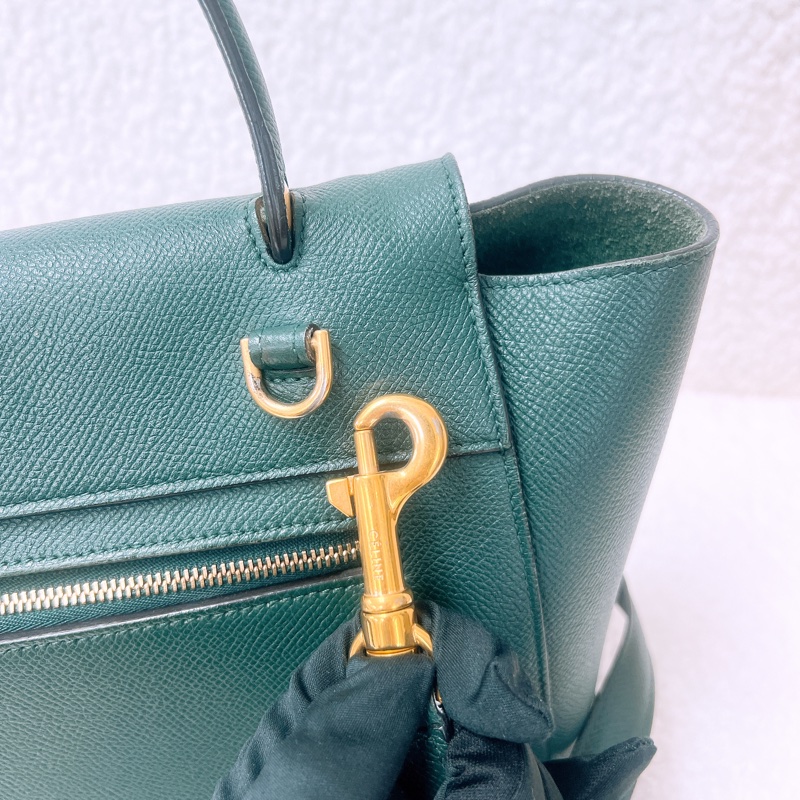 Celine belt bag micro 深綠色鯰魚包-11