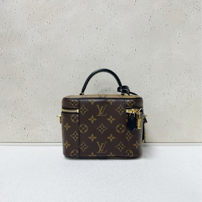 Lv Vanity Case 老花化妝盒-1