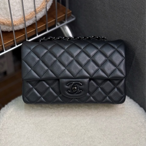 （24年購證全配）全新Chanel mini coco 20 so black ✨最新晶片款
