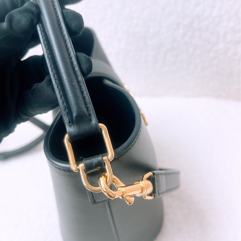 Celine louise 凱旋門黑色水桶包小號-5