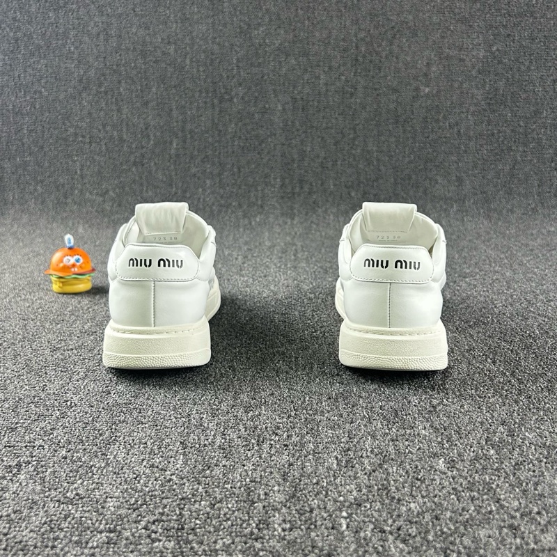 98新 MiuMiu繆繆白色板鞋 尺碼：38-6