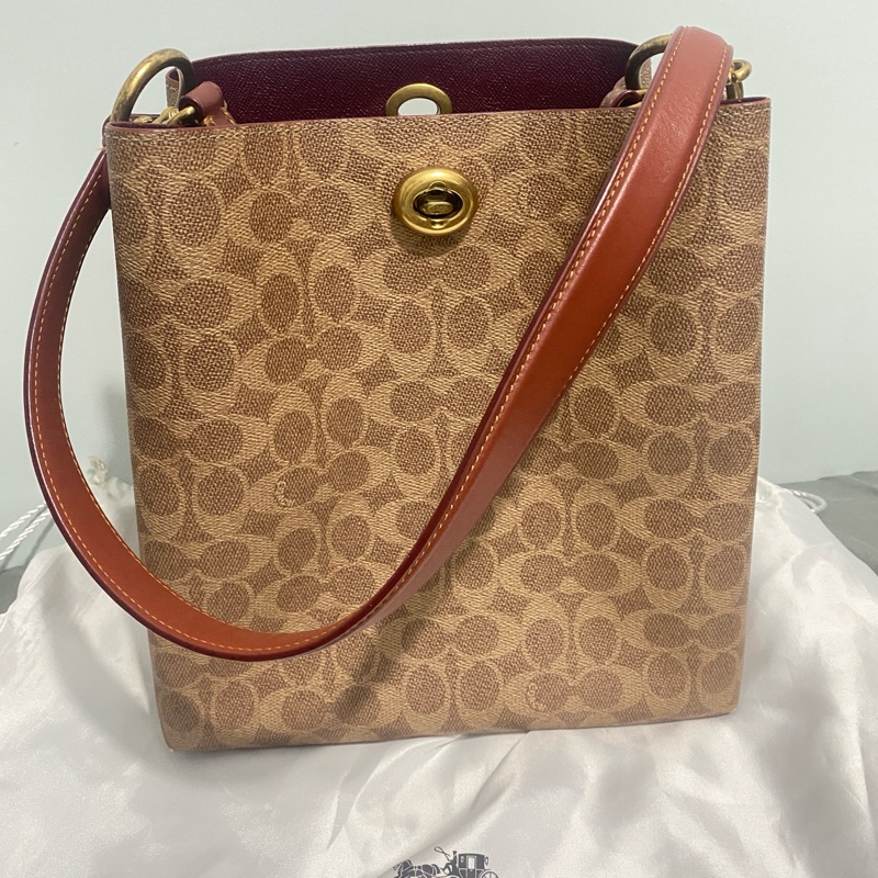 (只賣至30號) COACH signature canvas print Charlie bucket bag-0