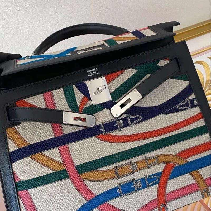 愛馬仕Kelly 32 限量款卡瓦爾卡多 黑銀 帶膜擱置品-5