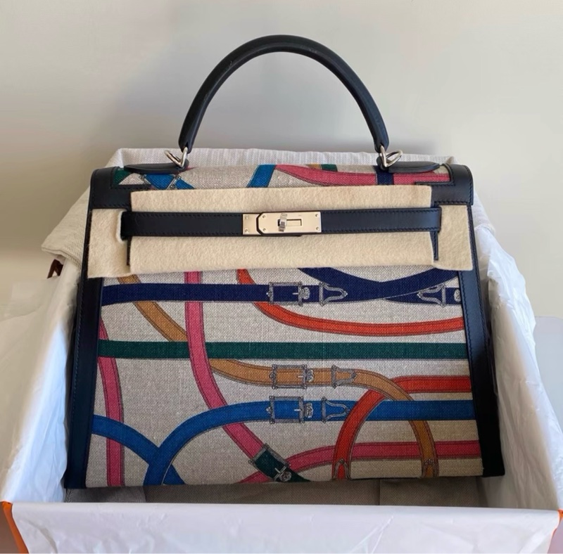 愛馬仕Kelly 32 限量款卡瓦爾卡多 黑銀 帶膜擱置品-6