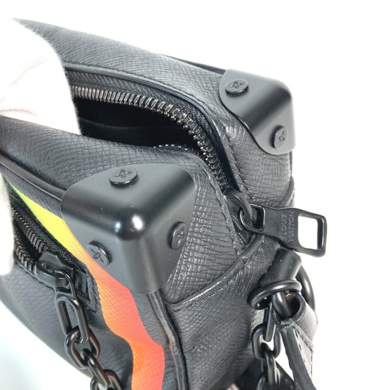 路易威登 M30351 Taiga Rainbow 迷你軟箱包單肩包，皮革材質，男女通用，黑色-12