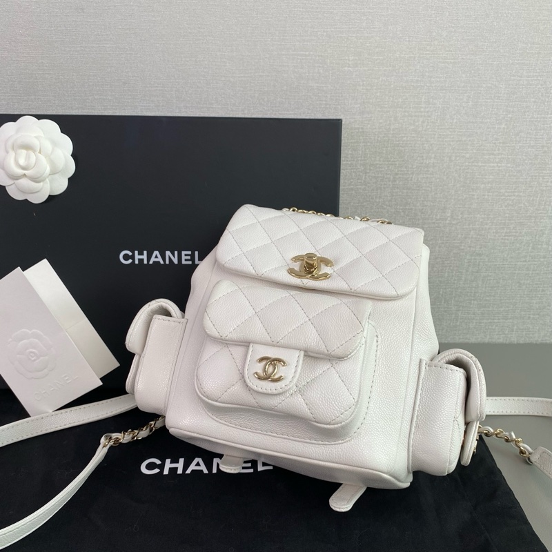 ✨Chanel 白色duma 後背包 今年購證99新 晶片款🤍-2