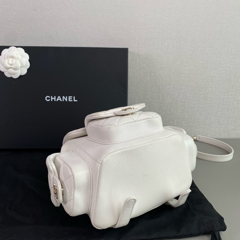 ✨Chanel 白色duma 後背包 今年購證99新 晶片款🤍-5