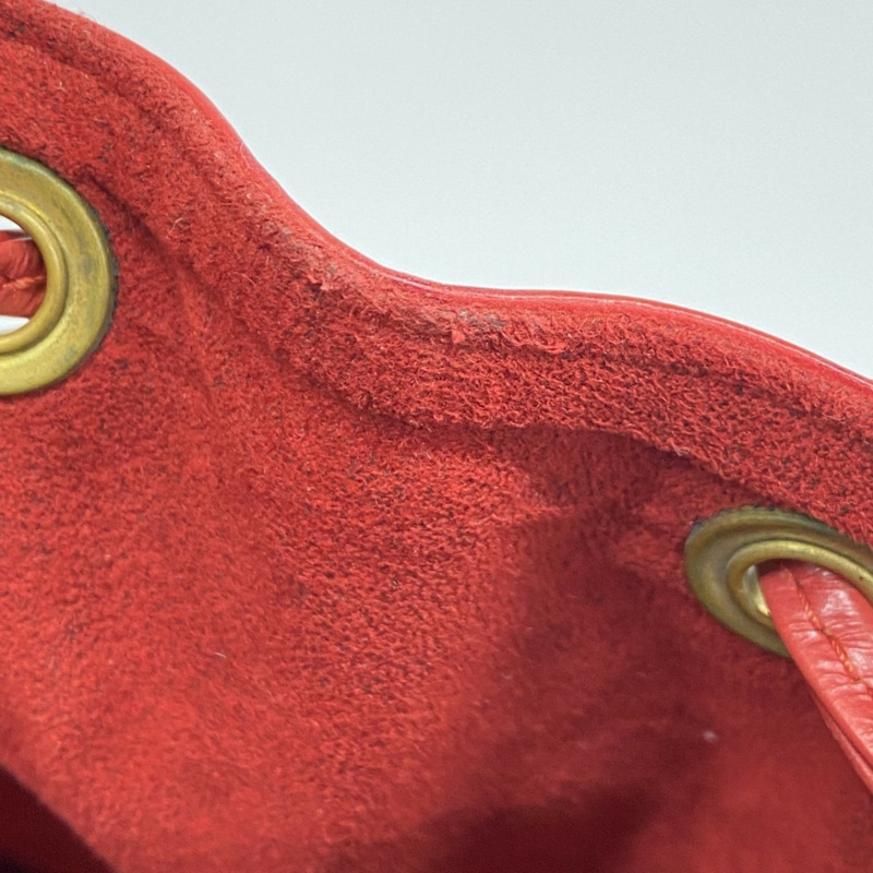 路易威登 Epi Petit Noe 女士肩背包 M44107 卡斯提爾紅-5