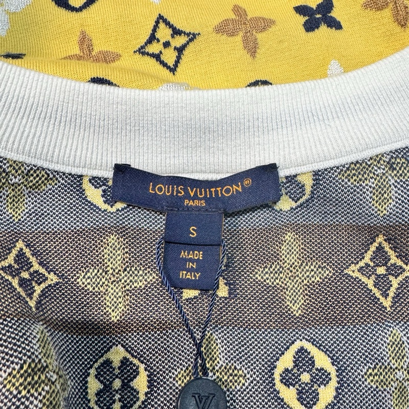 99新 未使用LV /路易威登/黃色滿印開衫外套/S碼-4