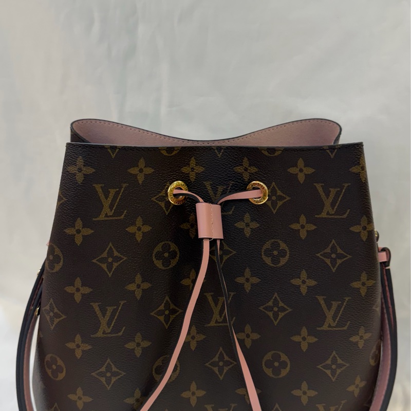 L V粉色/原花水桶包-4