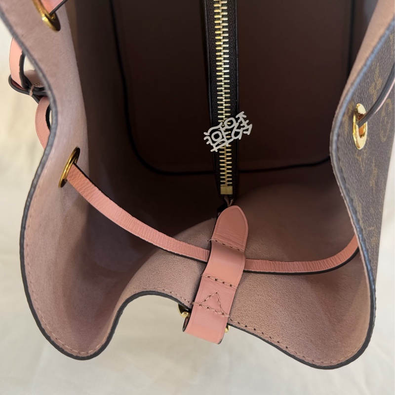 L V粉色/原花水桶包-22