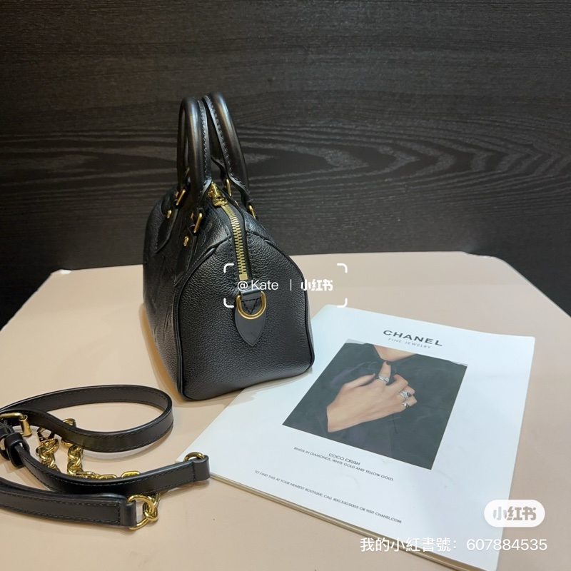 LV s Speedy 20 黑牛皮壓紋 波士頓包-3