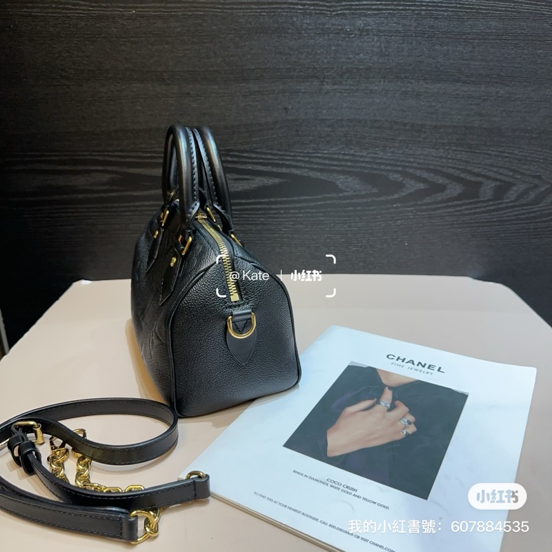 LV s Speedy 20 黑牛皮壓紋 波士頓包-4