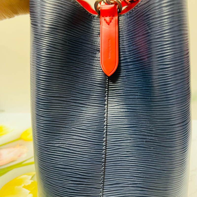 lv水波紋水桶包晶片款-8