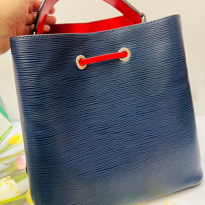 lv水波紋水桶包晶片款-13