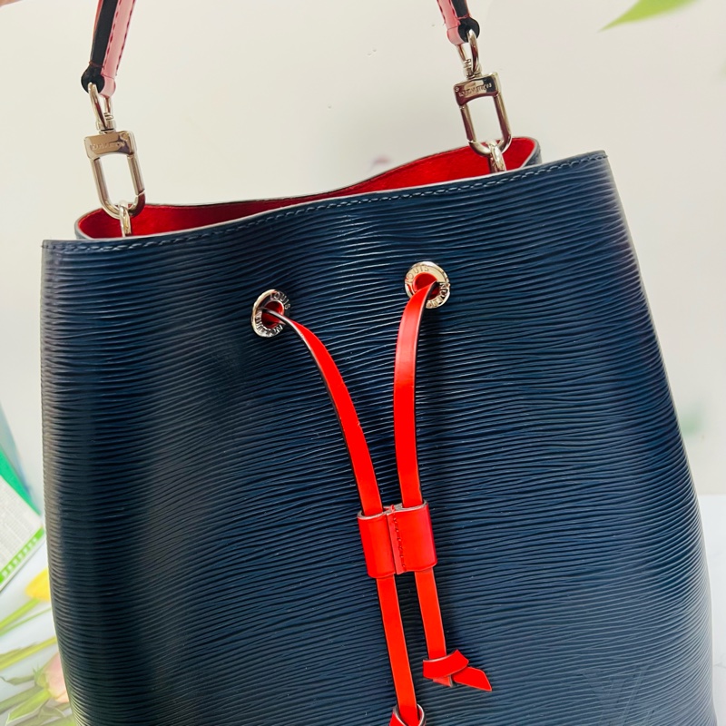 lv水波紋水桶包晶片款-18