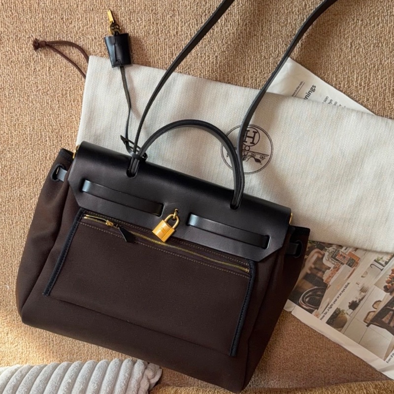 【近新閒置品】愛馬仕Hermes Herbag 31烏木色D刻拼黑蓋金扣單肩手提包斜挎包母子包-9