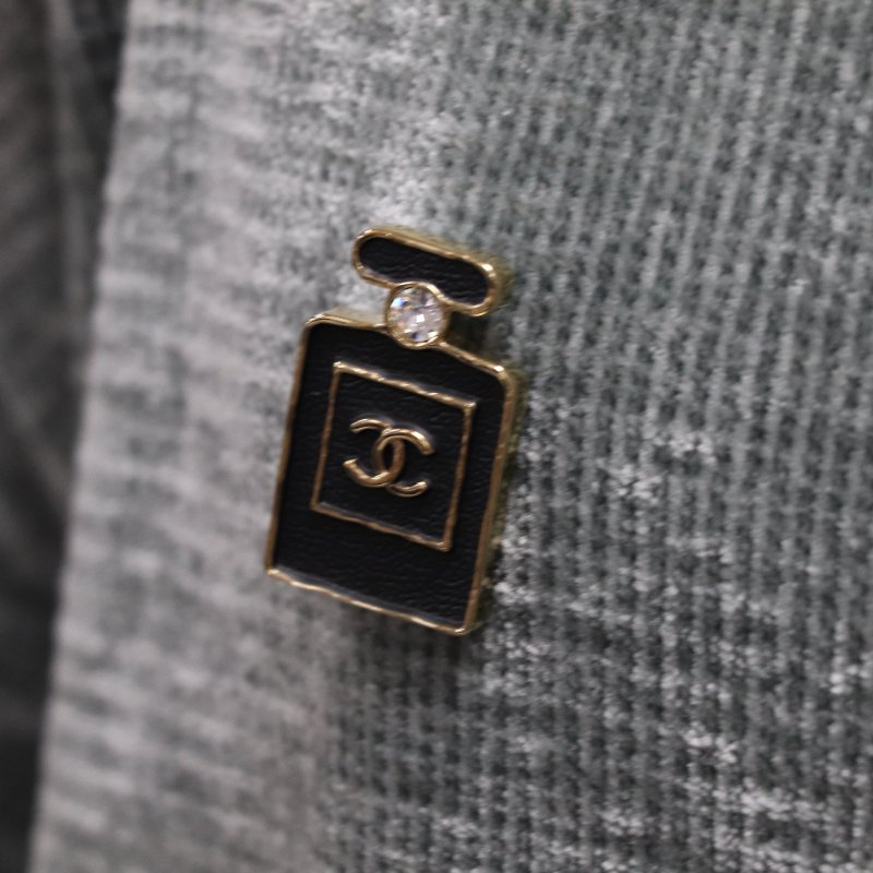 Chanel 香奈兒 淡香水 黑色 皮革 胸針-10