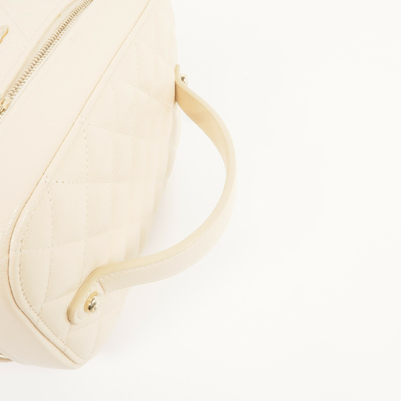 CHANEL 牛皮皮革Vanity Pouch金扣手挽袋/化妝袋-8