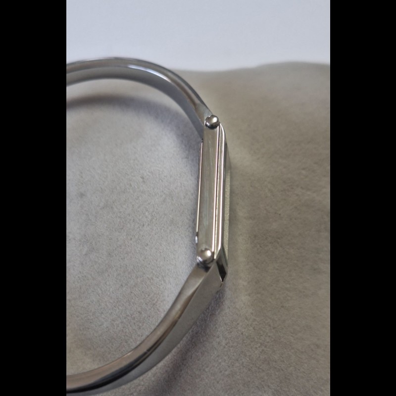 Gucci 古馳 1500L 經典長方形手環錶-5