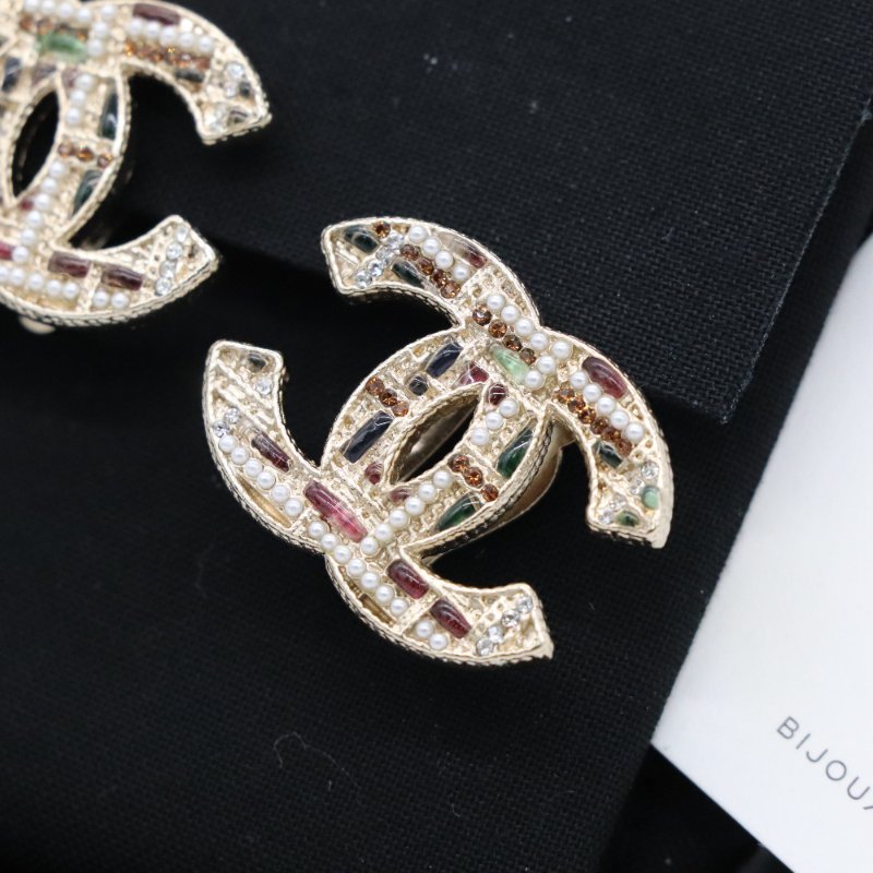 【聖誕好禮🎁稀有美品】Chanel 香奈兒 CC 紅綠色 淡金 琺瑯 珍珠 毛呢效果 多色 水鑽 耳夾-4