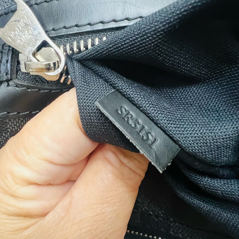 lv棋盤格工商包-8