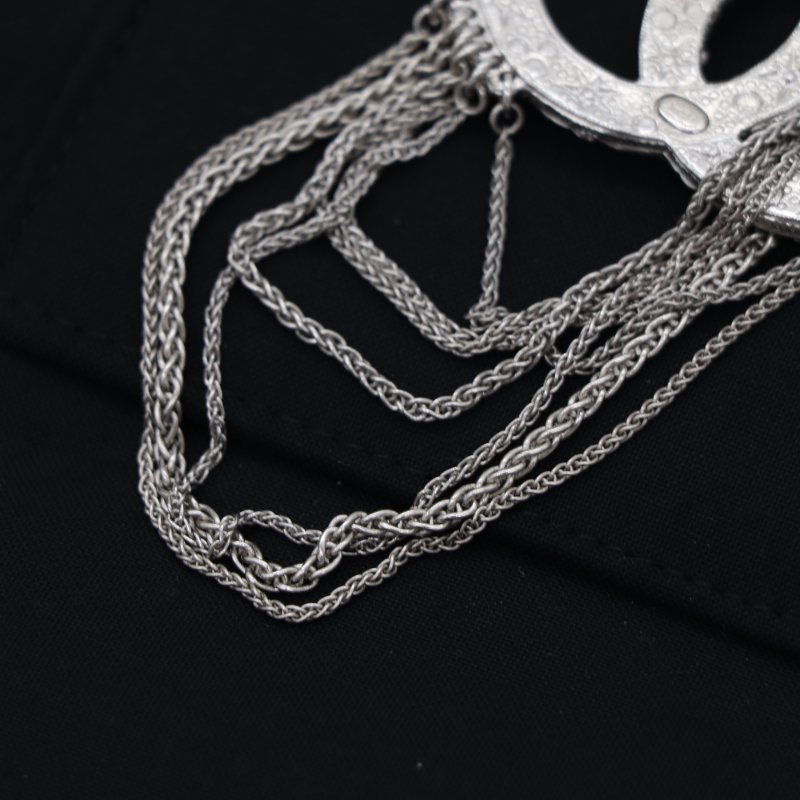 【聖誕好禮🎁稀有美品】Chanel 經典雙C 水鑽 熔岩系列 超級重工 珍珠 銀色 流蘇 胸針-7