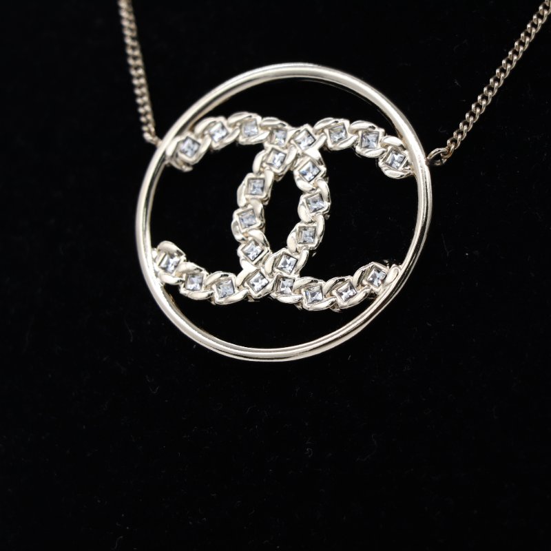【聖誕好禮🌟小編推薦】Chanel 香奈兒 淡金大圓雙C 水鑽項鍊-2