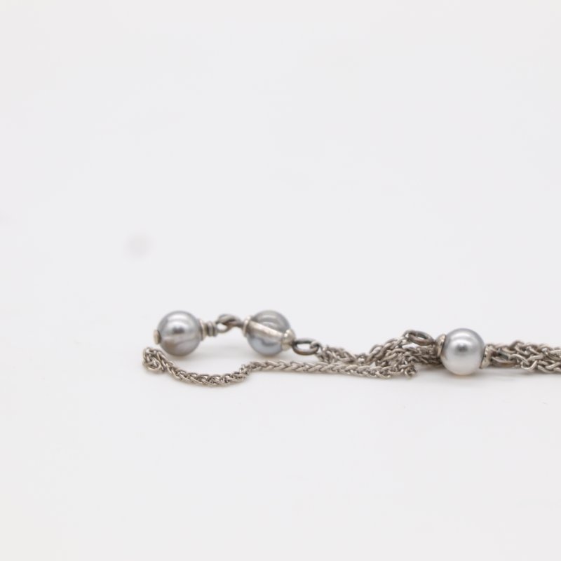 【聖誕好禮🌟小編推薦】Chanel 香奈兒  經典 CC 銀色 水晶 仿珍珠 鍊珠材質  垂墜耳夾-6