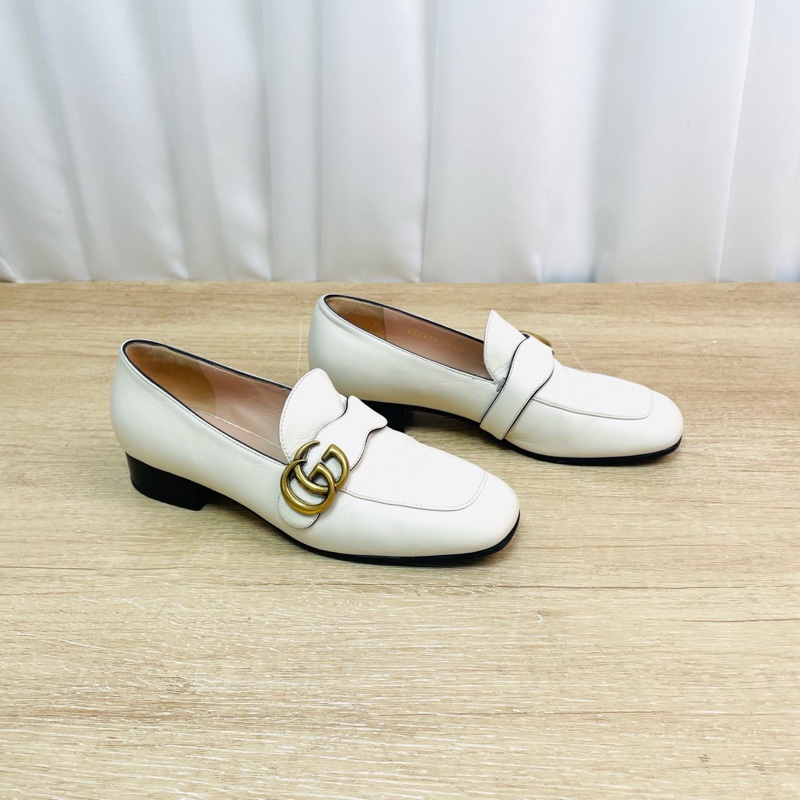 Gucci 97新 白色樂福鞋 36碼 經典雙G金扣設計。鞋面優質牛皮，內里舒適，方頭方跟，百搭款式-1