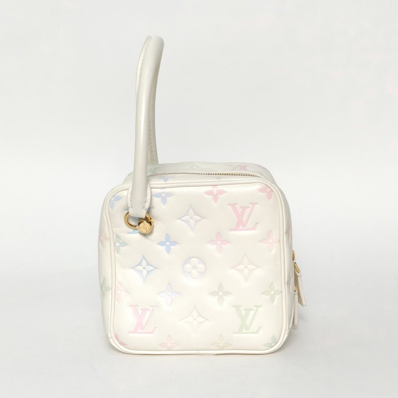LOUIS VUITTON 白色羊皮晶片Square骰子包漸變七夕限定肩背包-2