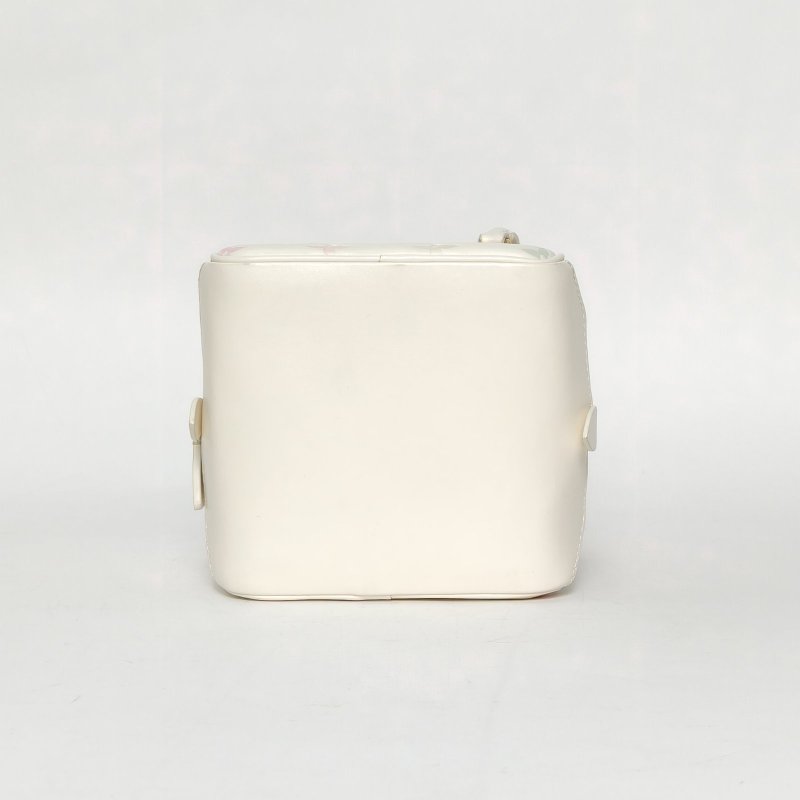 LOUIS VUITTON 白色羊皮晶片Square骰子包漸變七夕限定肩背包-4