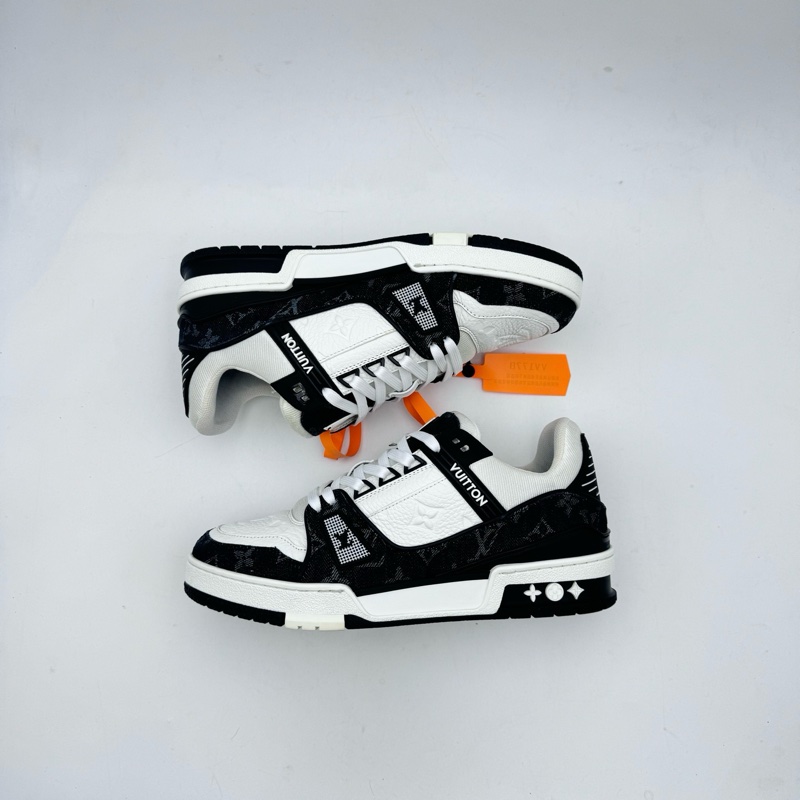 LV/5.5碼39碼/黑白牛仔trainer/99新/vv1778-2