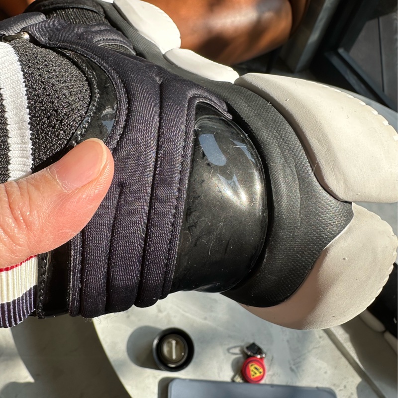 MONCLER 黑色休閒鞋-16