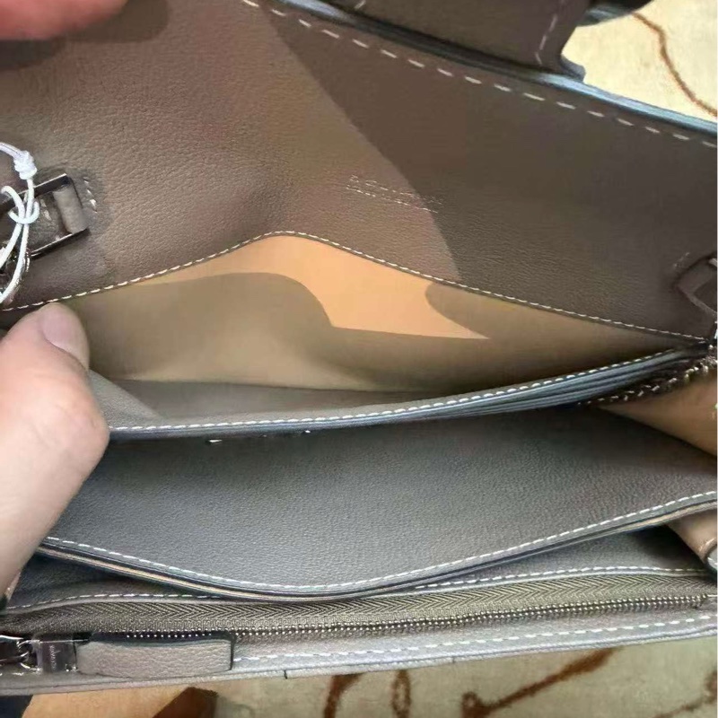 Delvaux WOC 大象灰-8