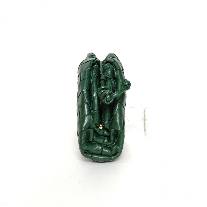 BOTTEGA VENETA Pouch雲朵包Mini22編織綠色羊皮肩背包-3