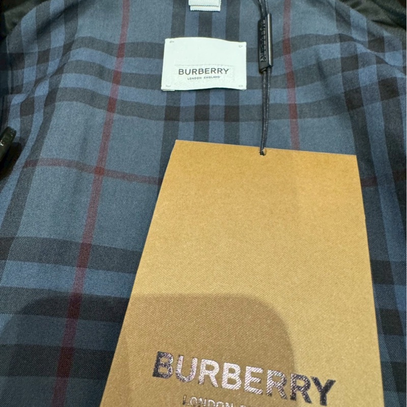 Burberry深藍色經典風衣-6