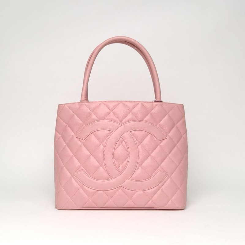 CHANEL 中古希爾頓銀幣包粉紅色荔枝牛皮8開銀扣肩背包-0