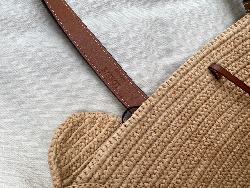 全新LOEWE草編大象包小號-5