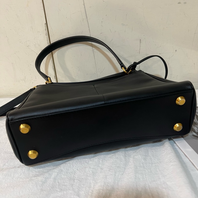 ෆ 巴黎世家醫生包Rodeo🈶購證-12