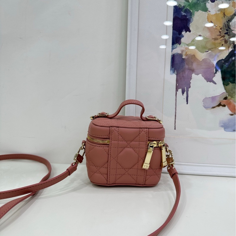 DIOR 迪奧 Lady Dior Vanity藤格紋金色拉鍊羊皮粉色盒子包 21年 99新 近閒置-2