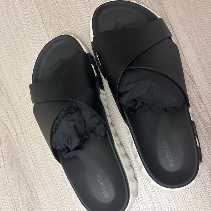 現貨商品 二手商品 專櫃正貨 HERMES 經典男版黑色拖鞋 尺寸44.5公分-45公分可穿-6