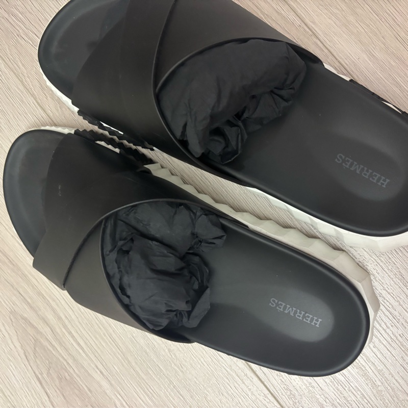 現貨商品 二手商品 專櫃正貨 HERMES 經典男版黑色拖鞋 尺寸44.5公分-45公分可穿-8
