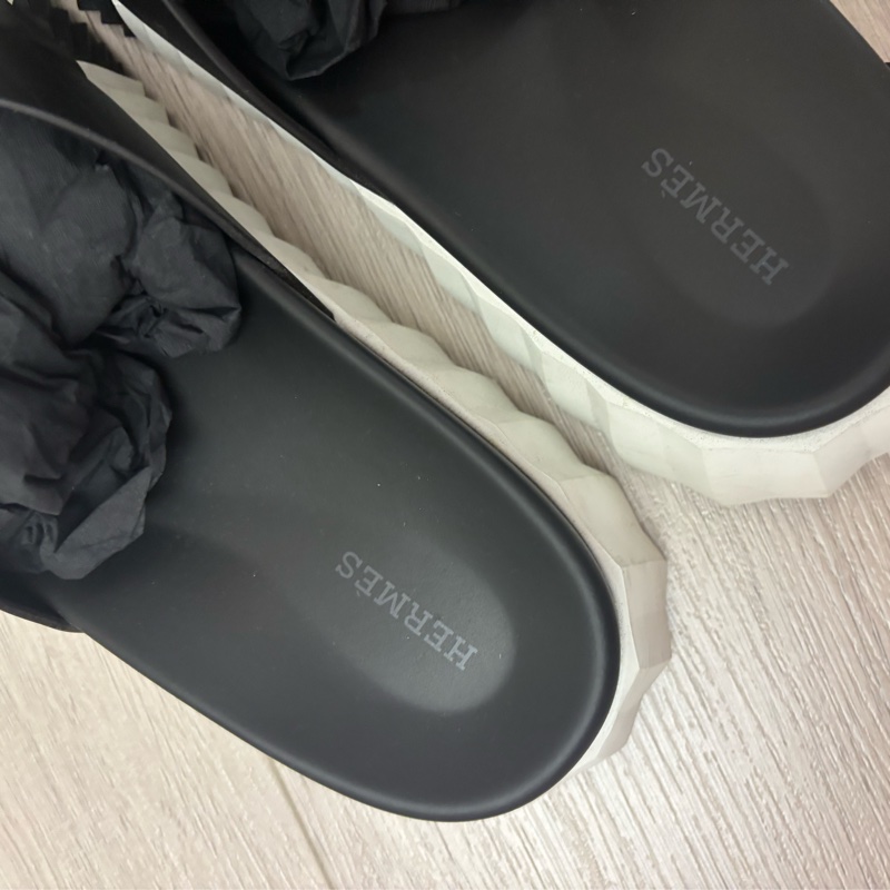現貨商品 二手商品 專櫃正貨 HERMES 經典男版黑色拖鞋 尺寸44.5公分-45公分可穿-14